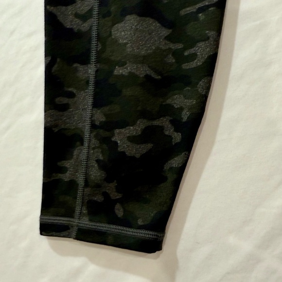 Fabletics Women On The Go PowerHold High Waisted Leggings Pockets Camo Size 2X - Picture 9 of 13